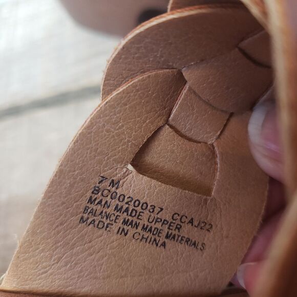 B.O.C. Braided JILLIAN Slides Sandals Block Heel 7 - Picture 3 of 7